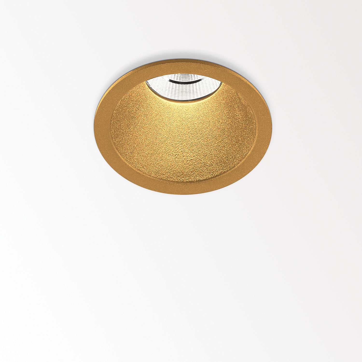 Delta Light 415 121 933 MMAT MINI DEEP RINGO 93040, золото матовый, NON ADJUSTABLE; INCL.1 x LED WHITE 6,4W CRI>90 3000K 587lm; INCL.1 x REFLECTOR WFL-40°; EXCL.LED POWER SUPPLY 350mA-DC; ON REQUEST : 4000K; , CRI 90, Теплый белый (+3000K), 461 lm 8 W 63 lm W, встраиваемый в потолок светильник, Delta Light, Бельгия