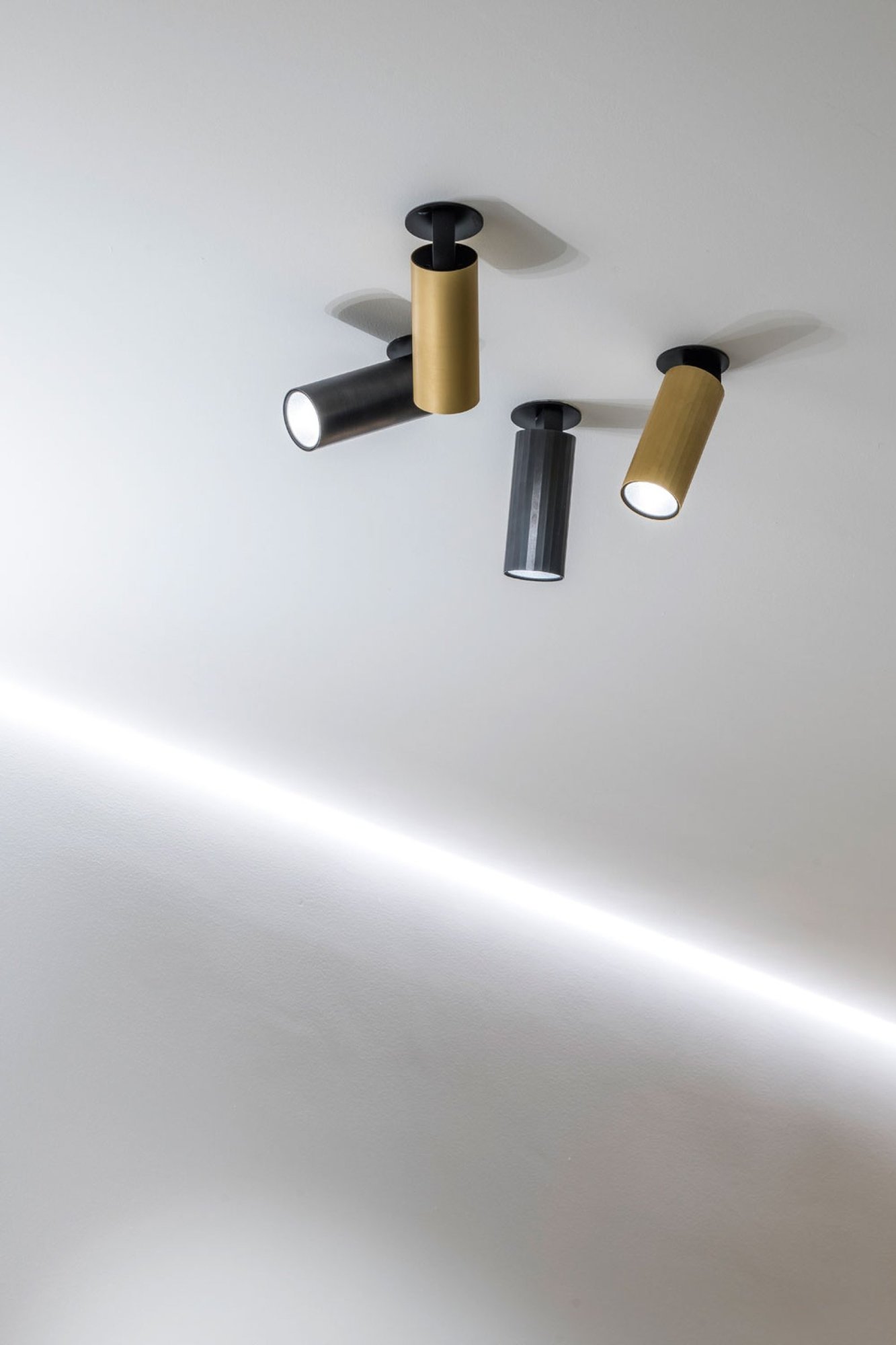 HEDRA CLIP 92708 B-B черный Delta Light накладной потолочный светильник 4
