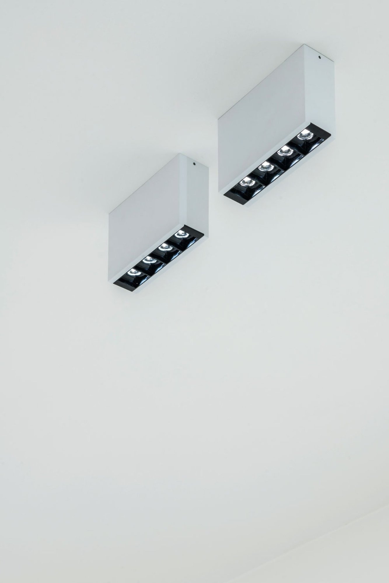 DOT.COM L4 ON 93032 W-B белый Delta Light накладной потолочный светильник 6