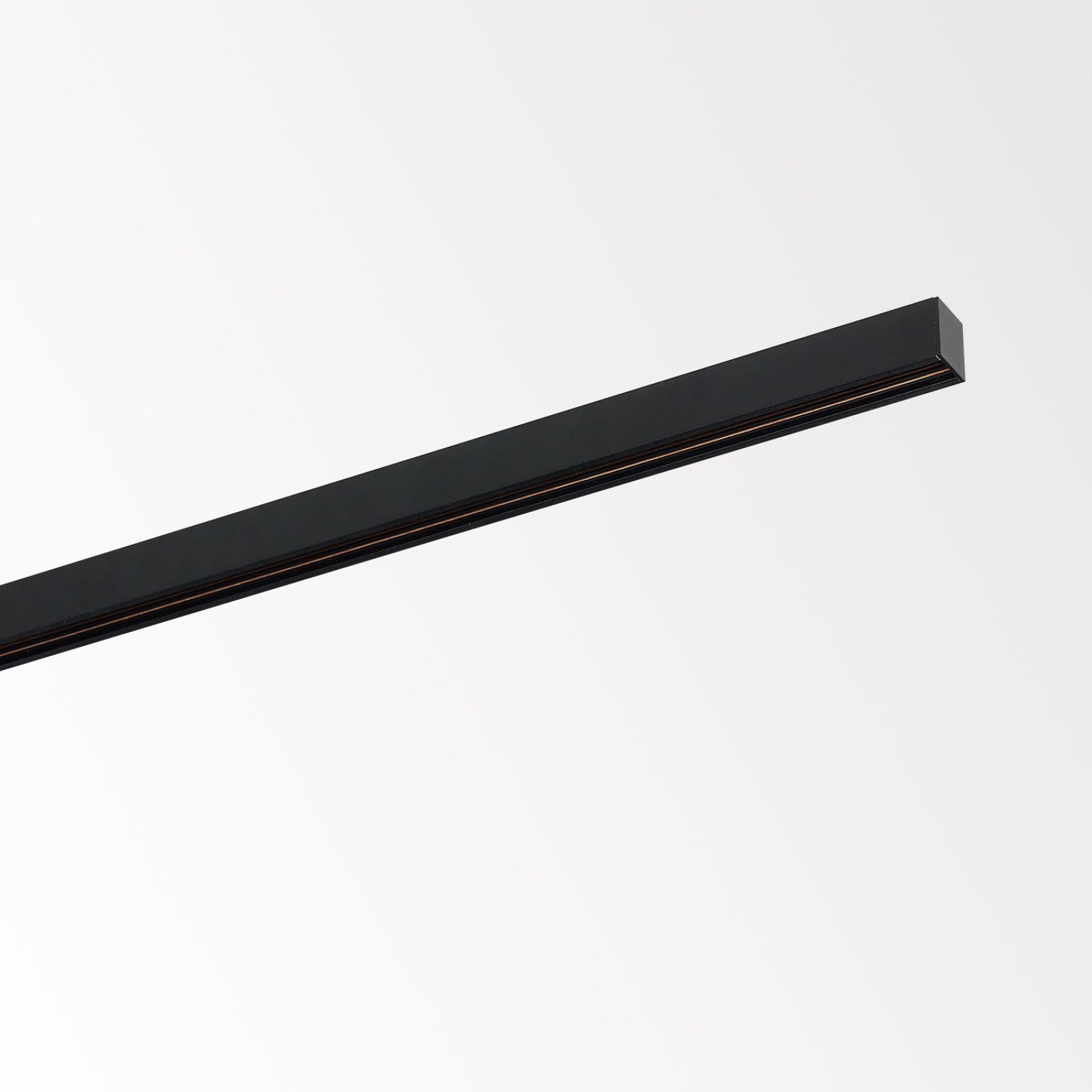 SLM26L - PROFILE 1m B черный Delta Light IMP