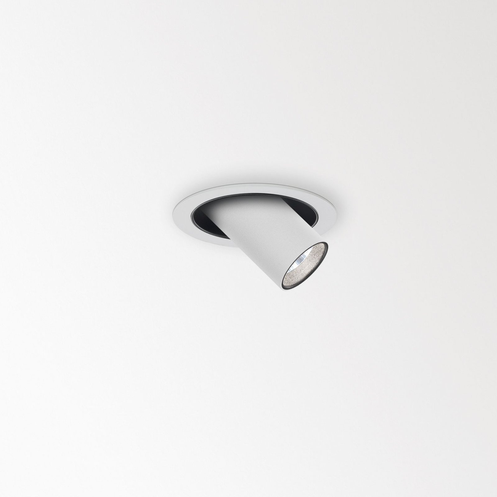 SPY 39 ST 92720 W-W белый Delta Light Встраиваемый в потолок светильник
