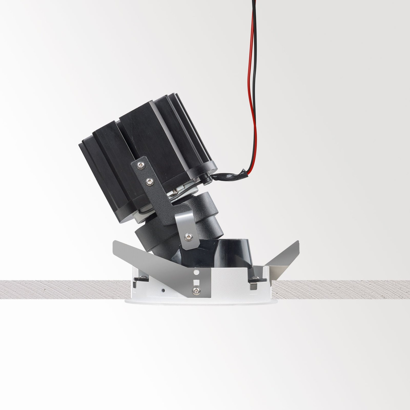 iMAX II ROUND ADJUSTABLE MP 92718 B черный Delta Light Встраиваемый поворотный потолочный светильник 5