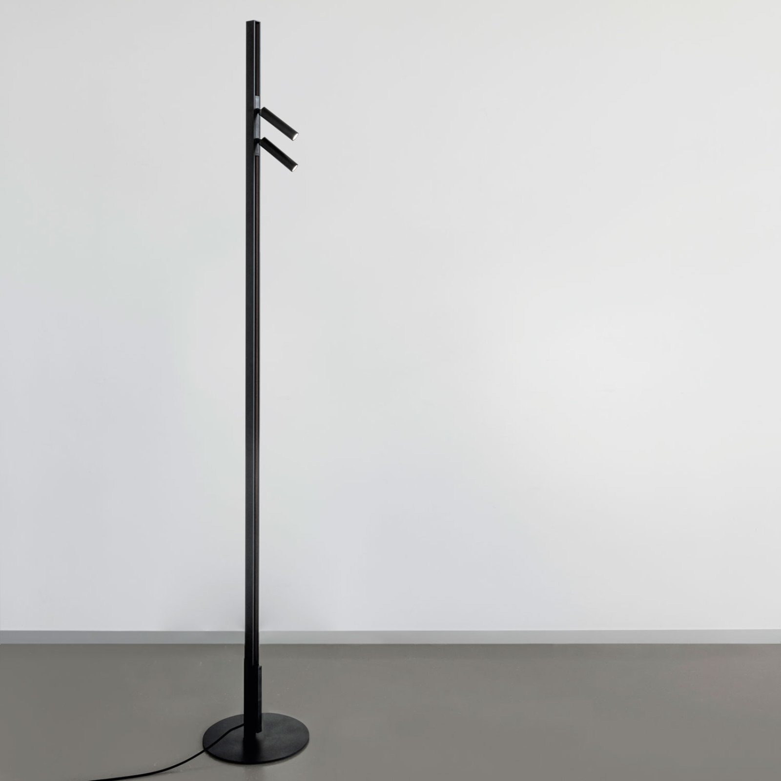 SLM26L F MDL WD B черный Delta Light торшер 4