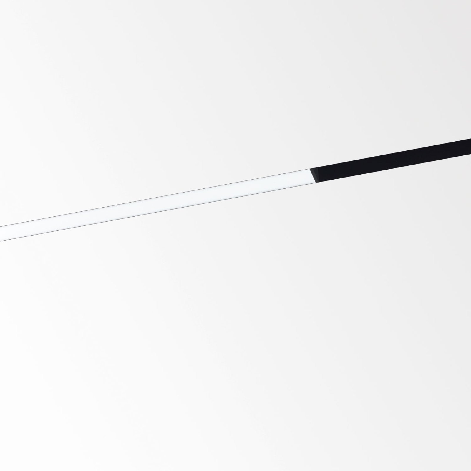 M20/M26 - LED LINE HE 1 x 12,6W Модуль магнитного профиля Delta Light