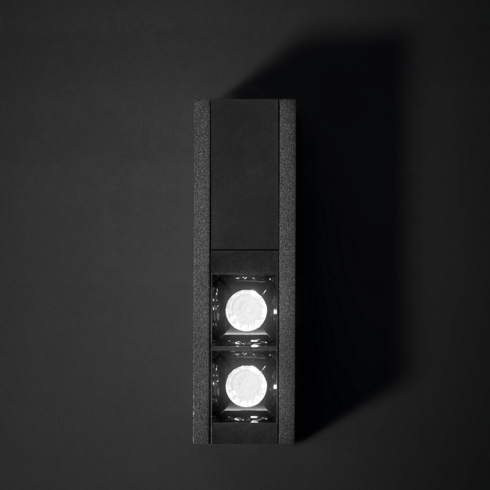 DOT.COM L2 ON 92716 DIM8 B-B черный Delta Light накладной потолочный светильник 4